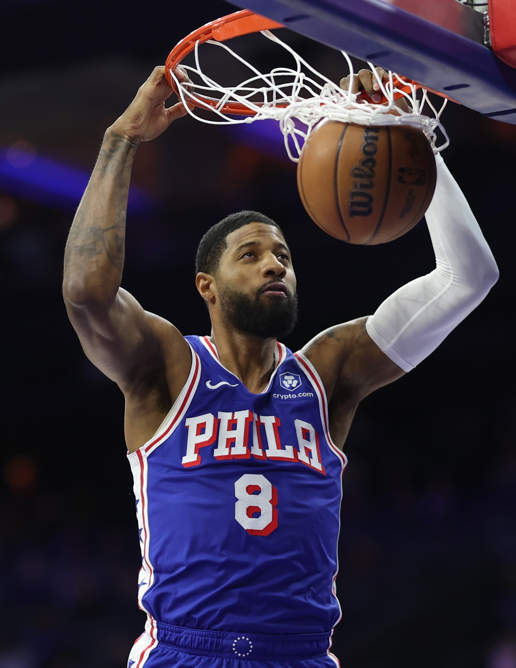 开云体育-乔大将军！乔治最近5场场均27分6.6板4助3断 投篮50% 三分42.6%